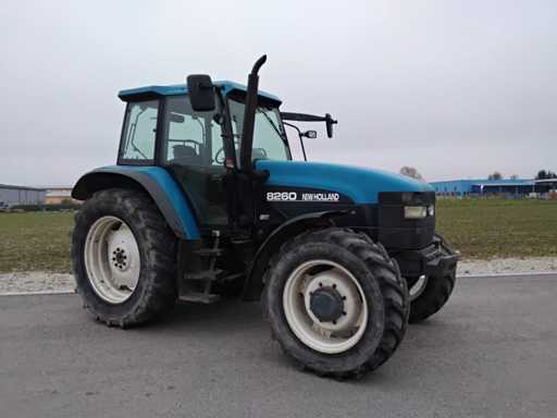 New Holland - 8260 - 2000 - Tracteur agricole à transmission intégrale