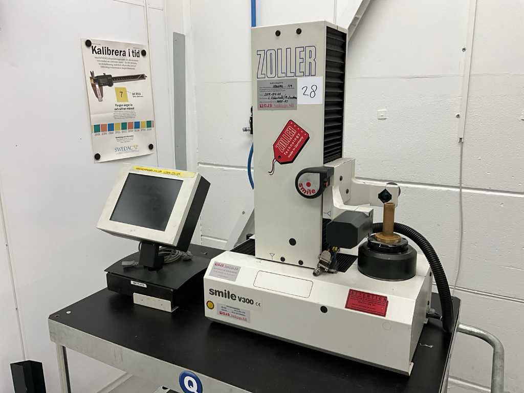 2002 Zoller V300BQ-00139 Tool presetter and measuring machine