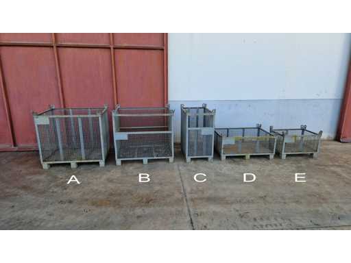 Sortiment an Boxen aus verzinktem Stahl (45x)