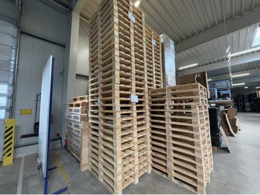   Lot de palettes en bois