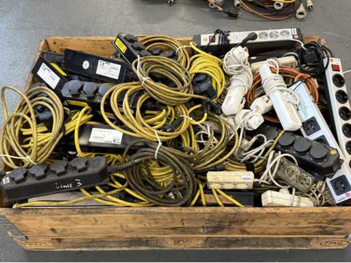   Beaucoup de prises de distribution