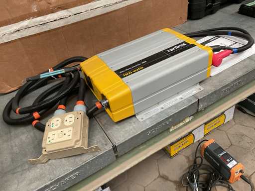 Xantrex 1800 Sinuswellenwechselrichter