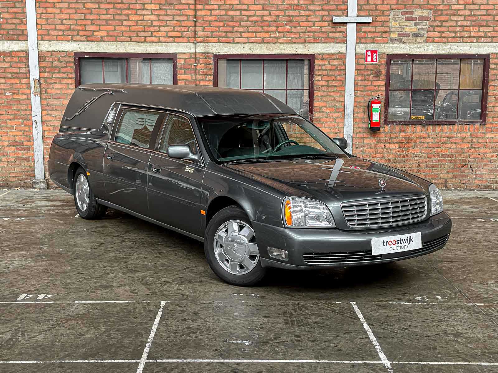 Cadillac DeVille Miller Meteor Hearse 4.6 V8 279pk 2005 Rouwauto
