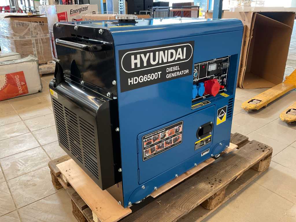 Groupe electrogene diesel 6500 W triphasé hyundai HDG6500T