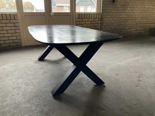 Table de salle à manger en bois