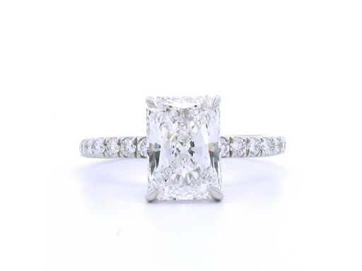 Bague en platine avec 3,06 crt. diamant