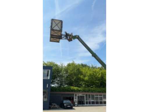 aa5ade9e-3b1d-4f12-b709-6a7733fbbf33.mp4