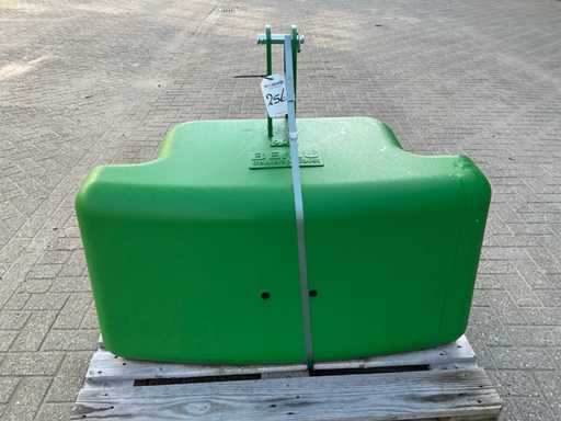 Front weight, "900kg"