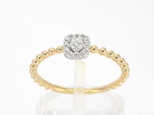 Diamante naturale cu inel de aur tăiat cu briluc