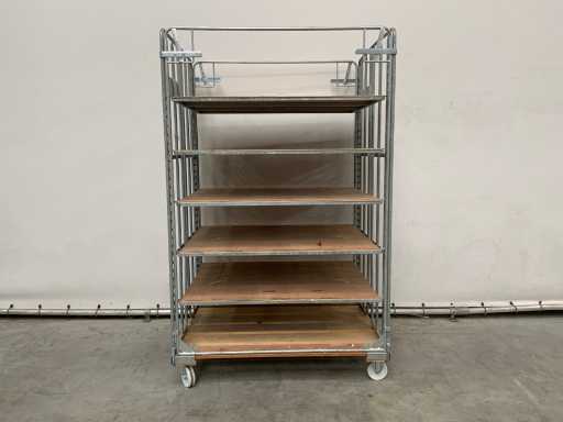 Carrello scaffale 6 livelli: 131x102x211cm.