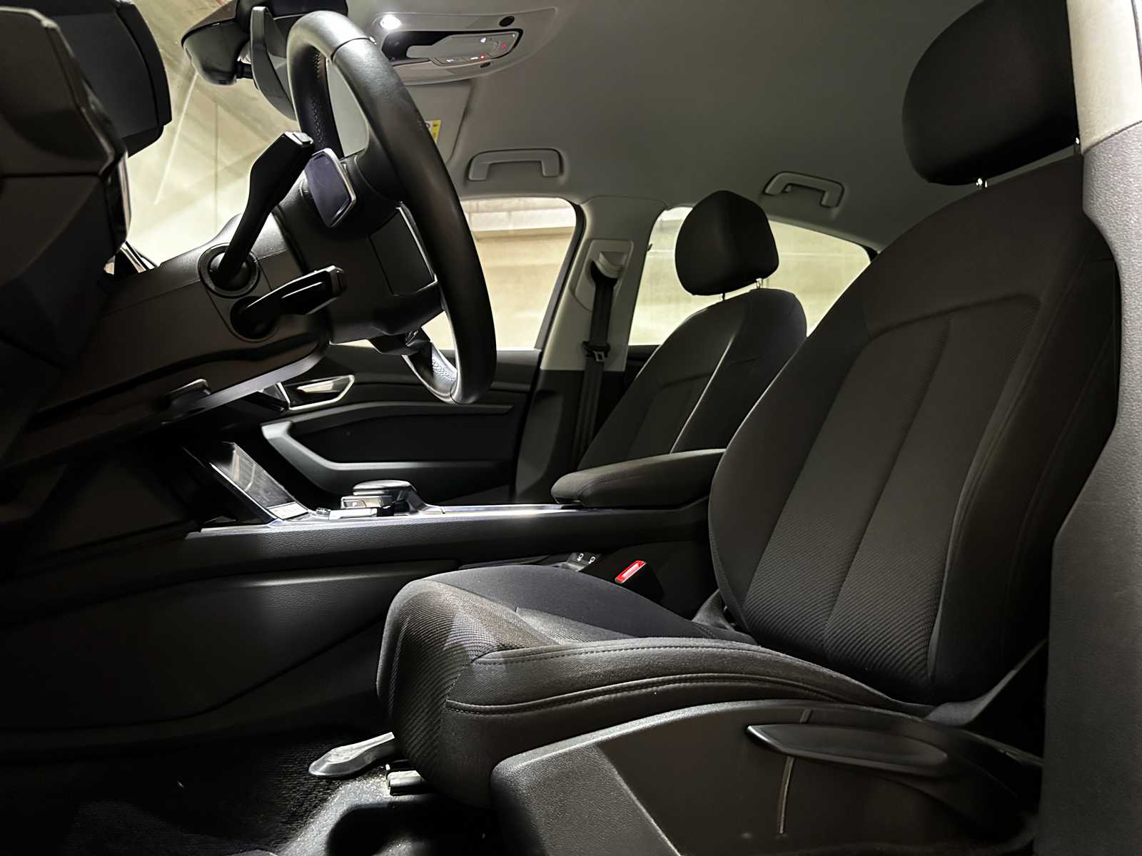 Audi e-tron Sportback 55 quattro edition 95 kWh 408pk 2022 (Origineel-NL + 1e eigenaar), P-835-GD