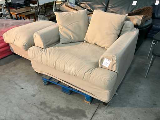 Stoffen zetel met poef