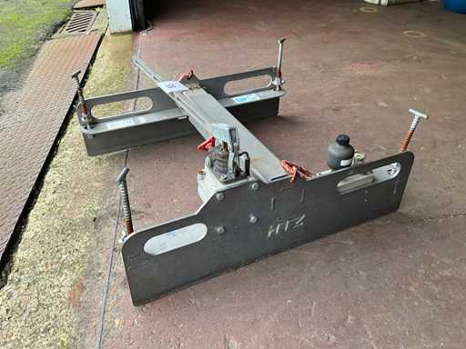 2017 HTZ DPK 800 Dakplatenklem