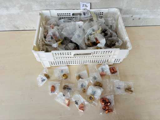 (X234) - worek z różnymi mosiężnymi/miedzianymi elementami