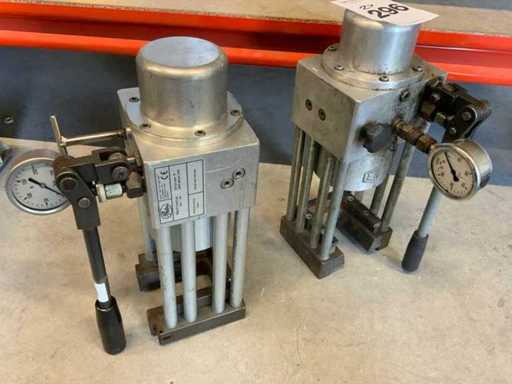 Gates Unipress M Hydraulic hand press (2x)