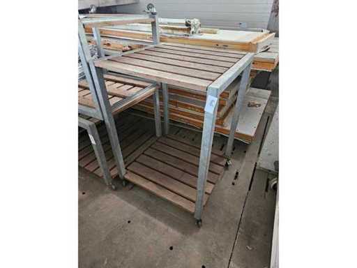 Tavolo appeso a terrazza