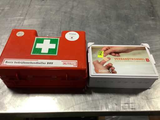 First aid (2x)