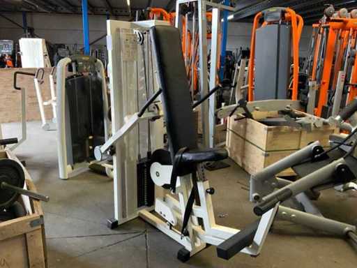 Technogym Isotonic triceps press Krachtstation