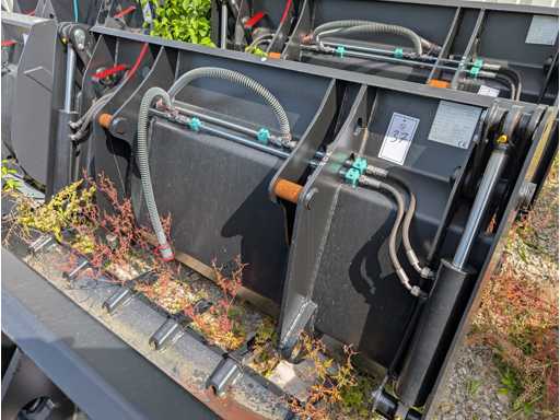 LSB - UNI BUCKET WITH TEETH - AS - 1850 MM - 0.8 CBM - 2023 - Buckets