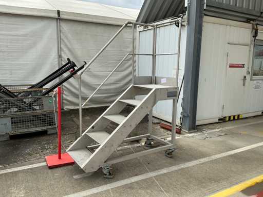 BÜTER - Scala a pianeggia, mobile