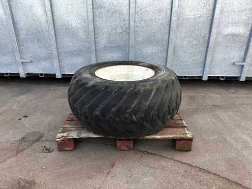 Trelleborg – Landwirtschaftsreifen 500-22,5 mit 8-Loch Felge (1x)