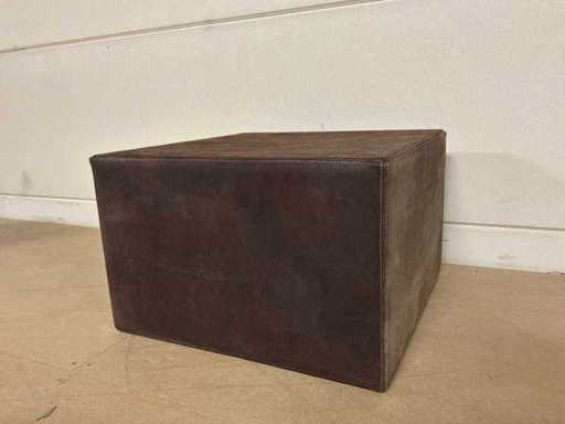 Măsuță laterală din piele