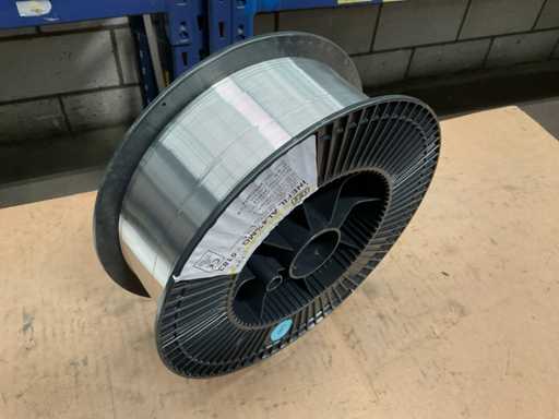 Drut spawalniczy INE