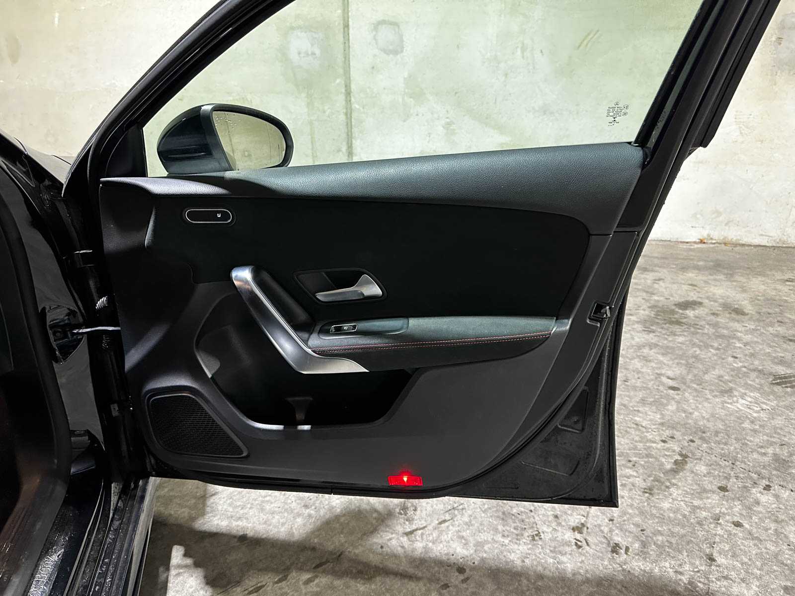 Mercedes-Benz A200 Business Solution AMG A-klasse 163pk 2019 (Origineel-NL), XH-436-L