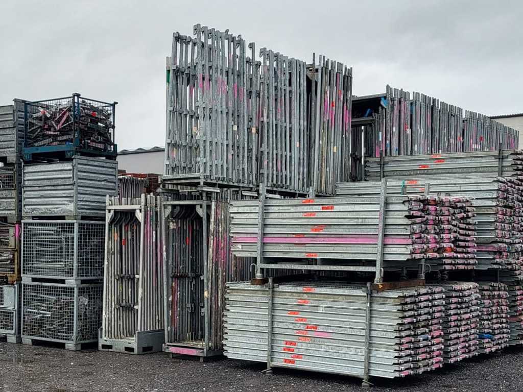 Doka formwork, scaffolding, construction machinery, containers, forklifts, trucks and much more