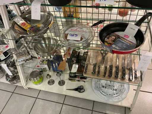 Various kitchen supplies