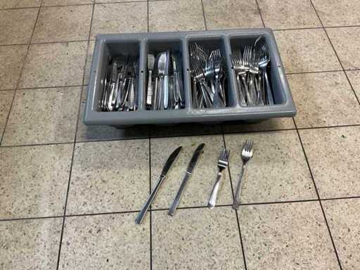 Messer und Gabeln (200x)