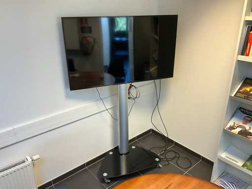 SAMSUNG UE55KU6000 Télévision sur piédestal