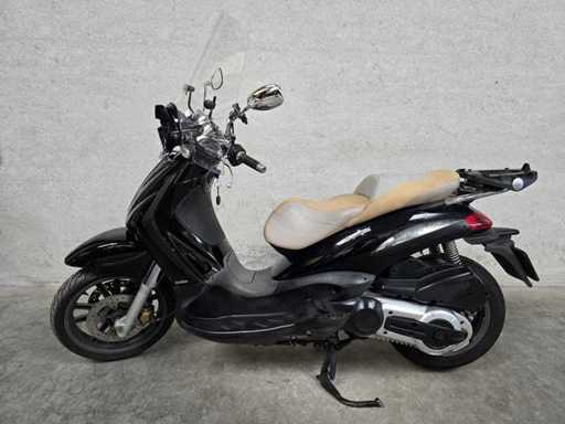 Piaggio - Trottinette - Beverly - 4T 500 scooter moteur 66mlJL
