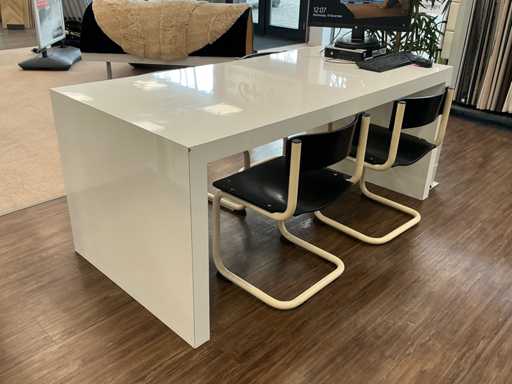 Vergadertafel met 4 stoelen