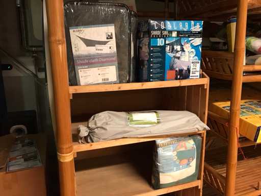 Série de différentes voiles d’ombre/coupe-vent