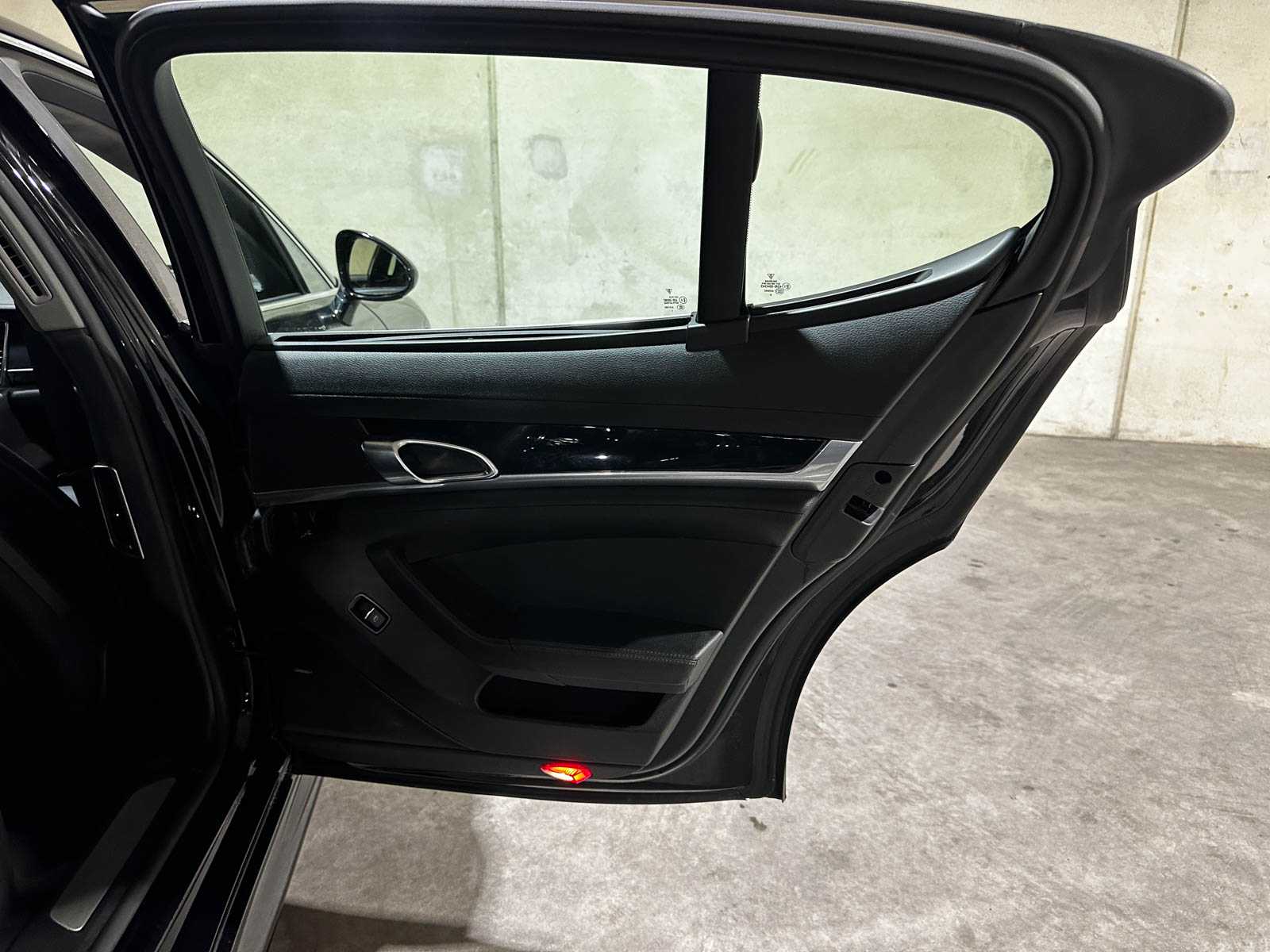 Porsche Panamera S 4.8 V8 405pk 2011