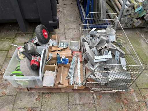 Assemblage de palettes/vis/compriband