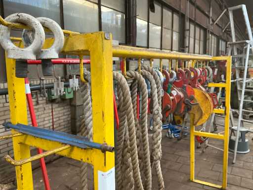 Lotto di attrezzature di sollevamento con cremagliera