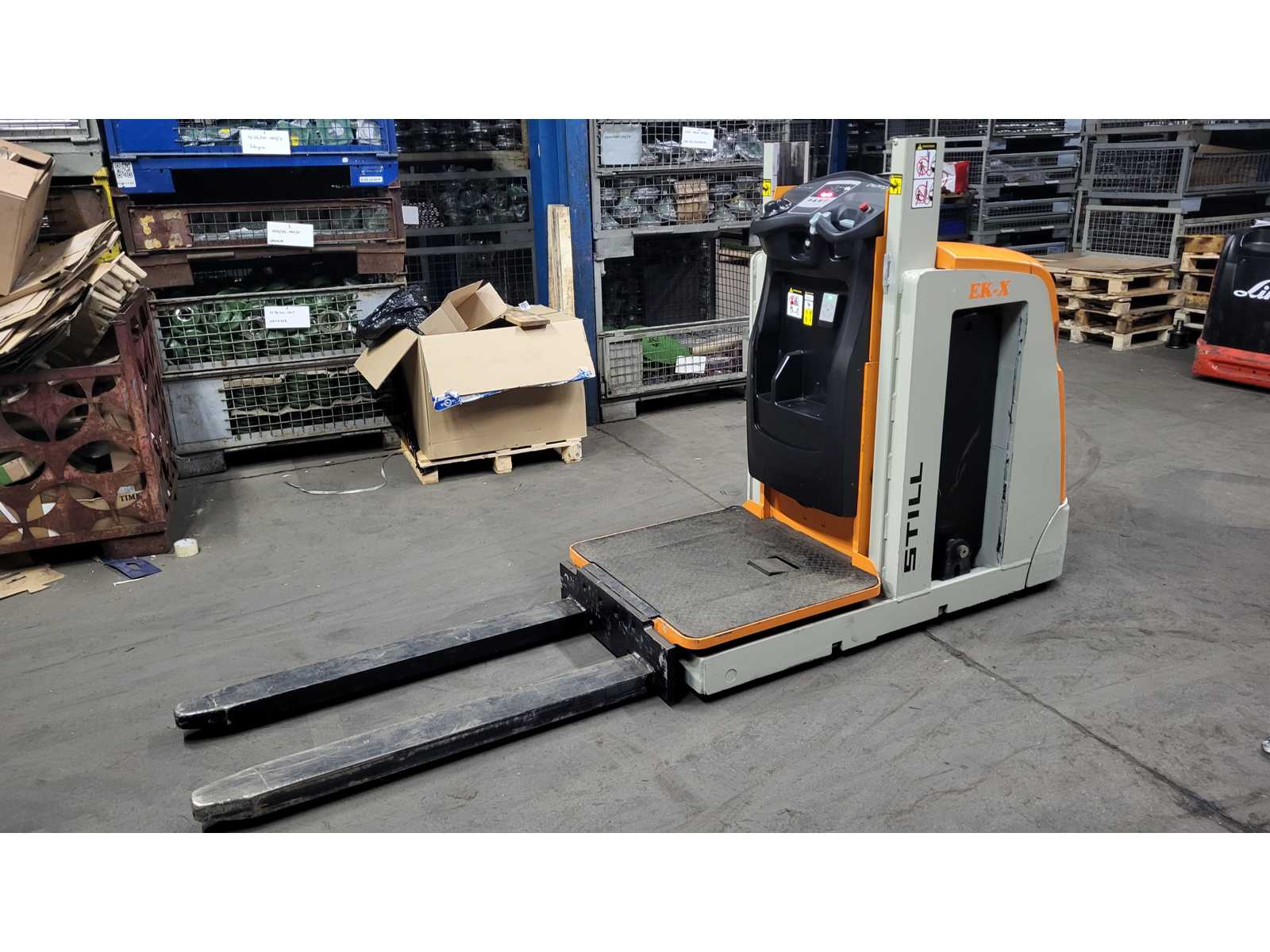 STILLPOLAR EK-XQ2 Forklift with charger