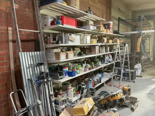 Opbergrek met inhoud