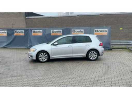 16534537-83d4-4850-a54d-66632b7c7bdf.mp4