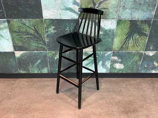 Drewniany stołek barowy (4x)