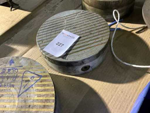 Table magnétique permanente