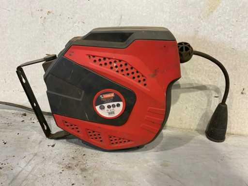 Mulinetă de cablu prelungitor MW Tools HAE31514N Elektra cu suport de perete