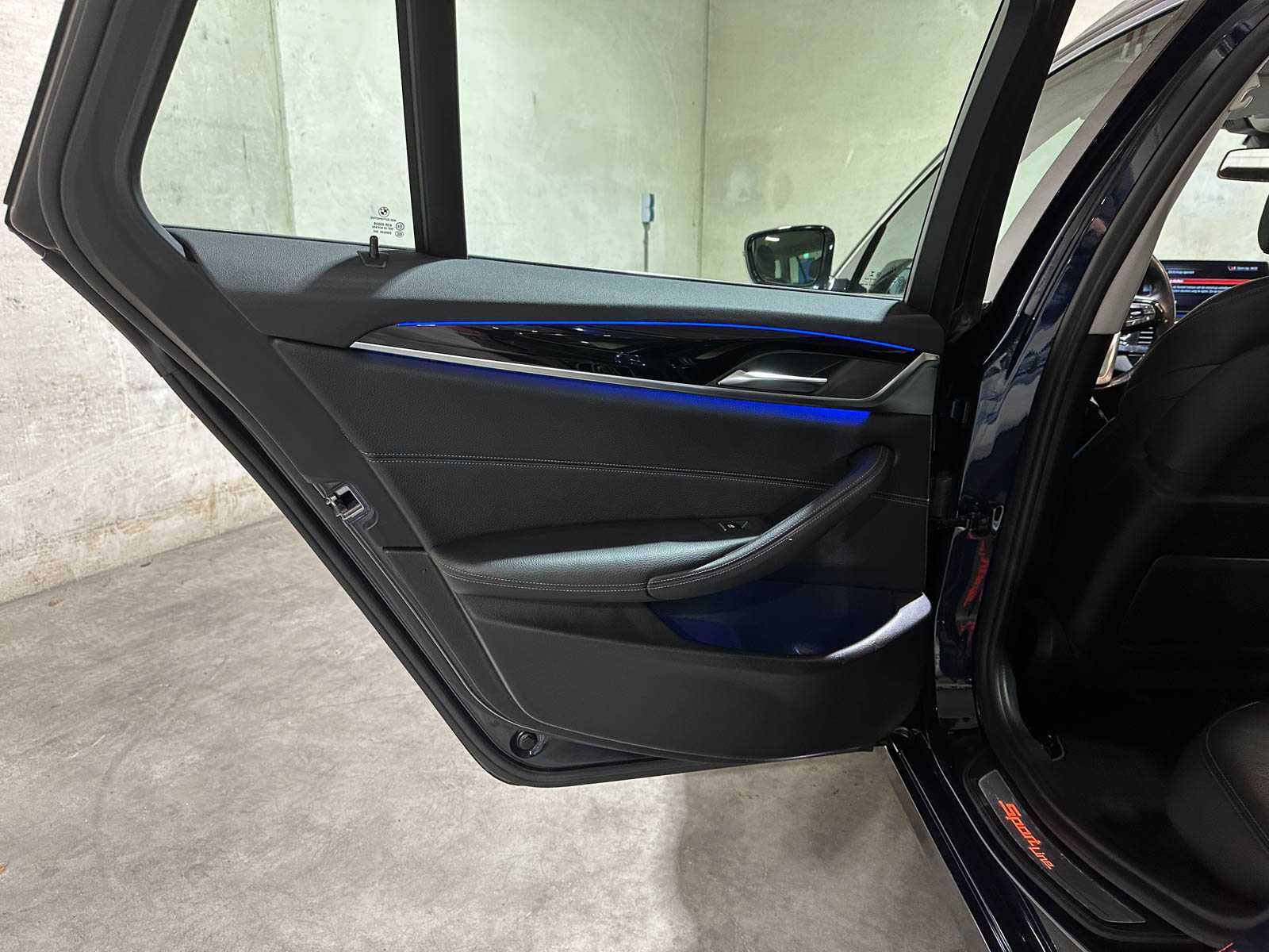 BMW 520i Touring High Executive Sport-Line 5-serie 184pk 2019, XG-208-V