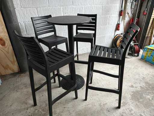 Table debout avec 4 chaises hautes