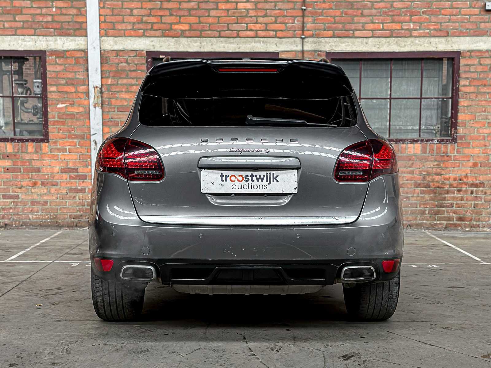 Porsche Cayenne 4.8 V8 S 405pk 2013