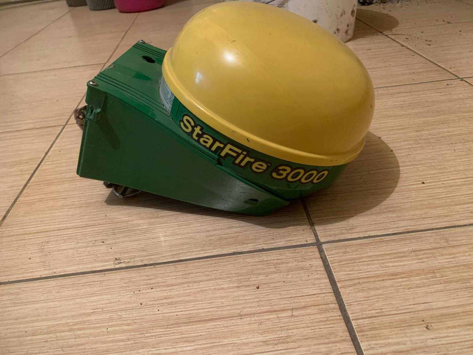 JOHN DEERE STARFIRE 3000 John Deere Starfire 3000 cu SF1+SF2