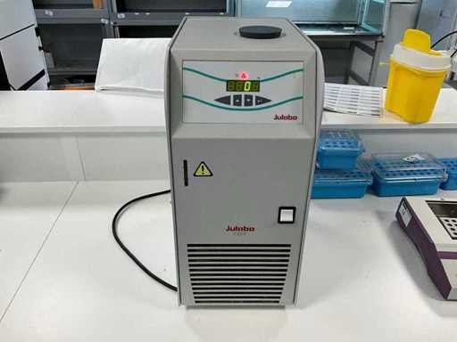 Răcitorul recirculant JULABO F250