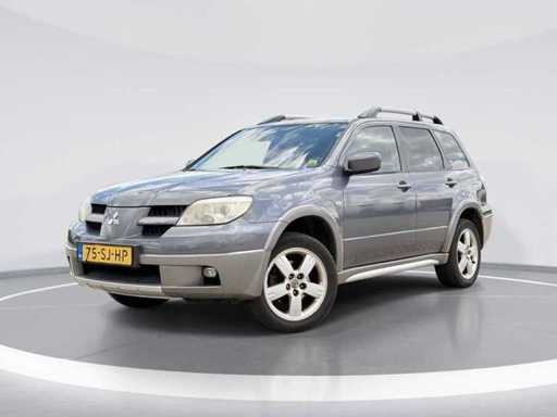 Mitsubishi Outlander 2.4 Intense 4WD | 75-SJ-HP i